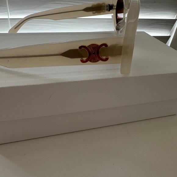 Celine Triomphe Oval Sunglasses - Picture 3 of 4